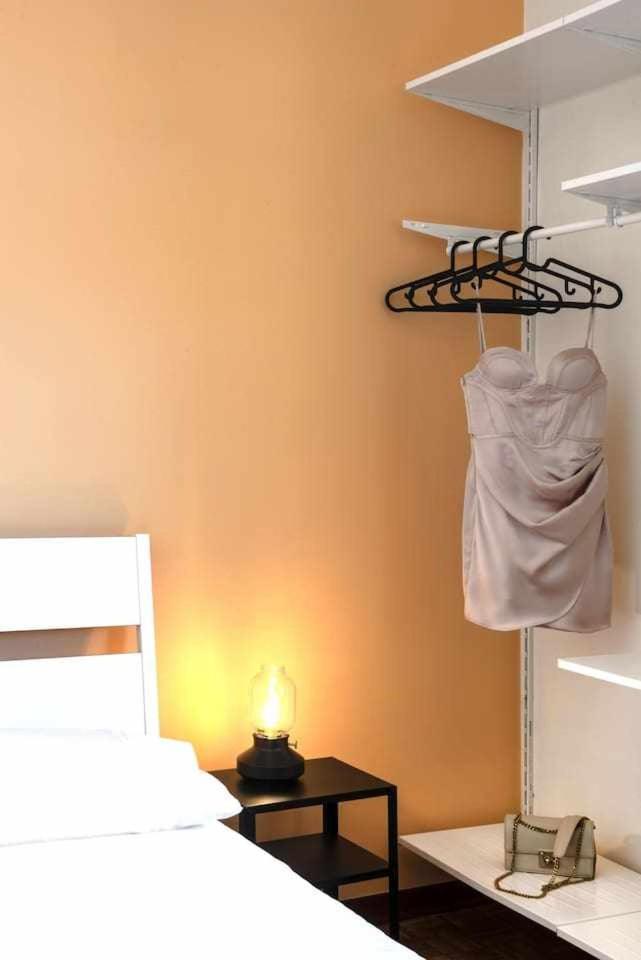 Suite La Montagnola Park 200M Stazione Centrale Bologna Luaran gambar