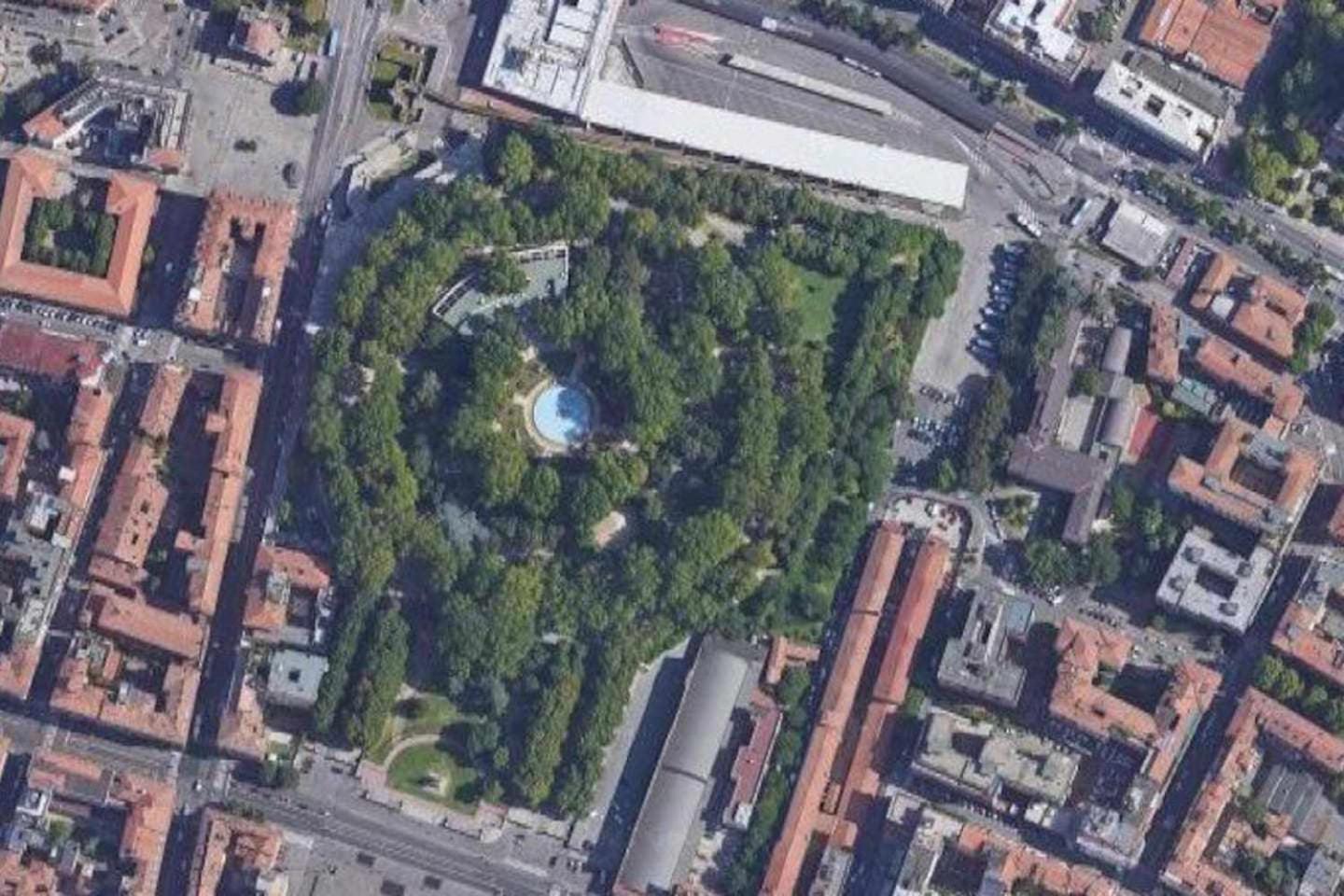 Suite La Montagnola Park 200M Stazione Centrale Bologna Luaran gambar